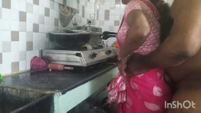 Erode Housewife Having Kitchen Saree Sex Nude Hubby